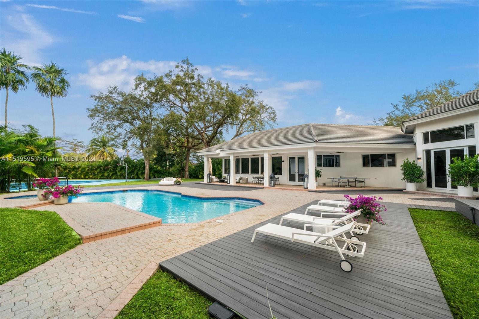 FELIX COURT RESUB - Residential