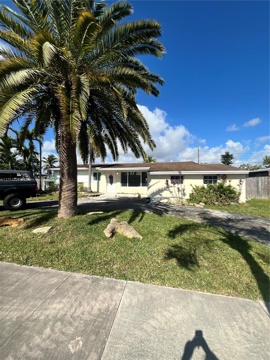 Address Not Disclosed, Cutler Bay, Miami-Dade County, Florida - 3 Bedrooms  
2 Bathrooms - 