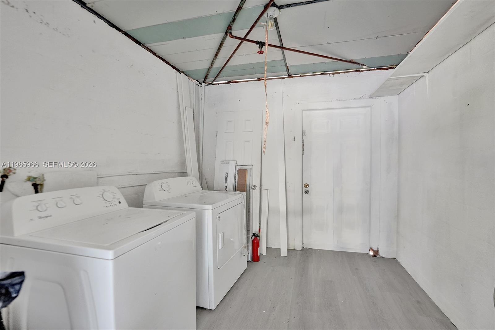 HOLLYWOOD BEACH HEIGHTS S - Residential Lease