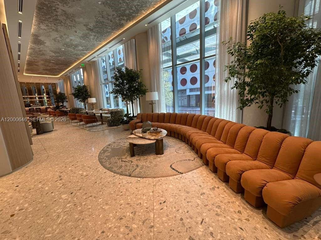 Viceroy Residence - Residential Lease