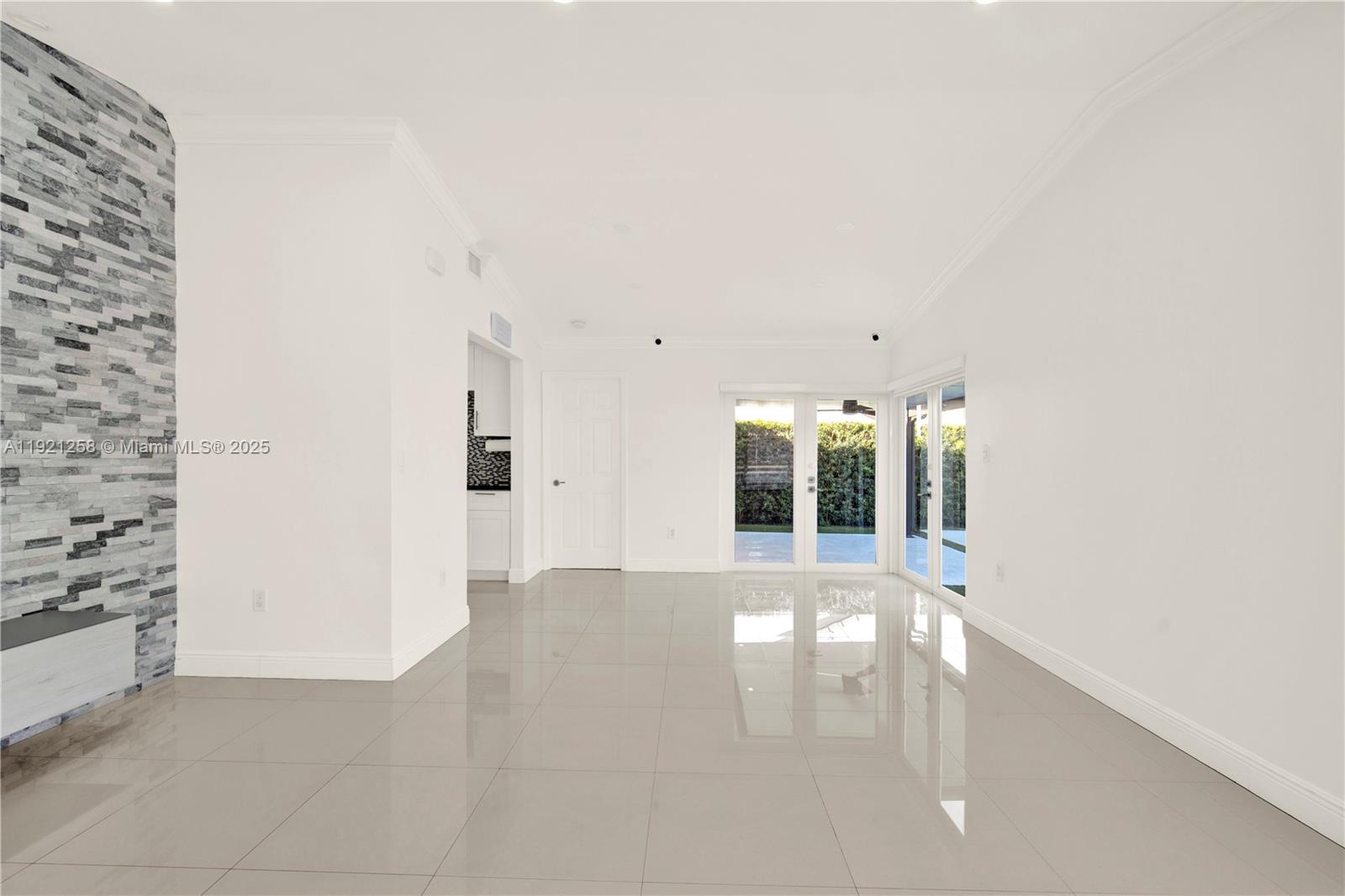 11377 SW 74th St 11377