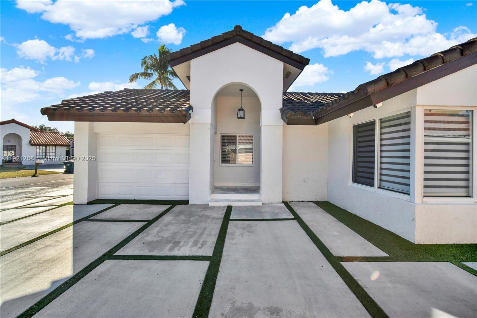 LOS ROBLES - Residential Lease