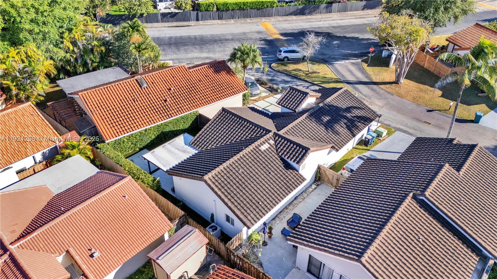 LOS ROBLES - Residential Lease