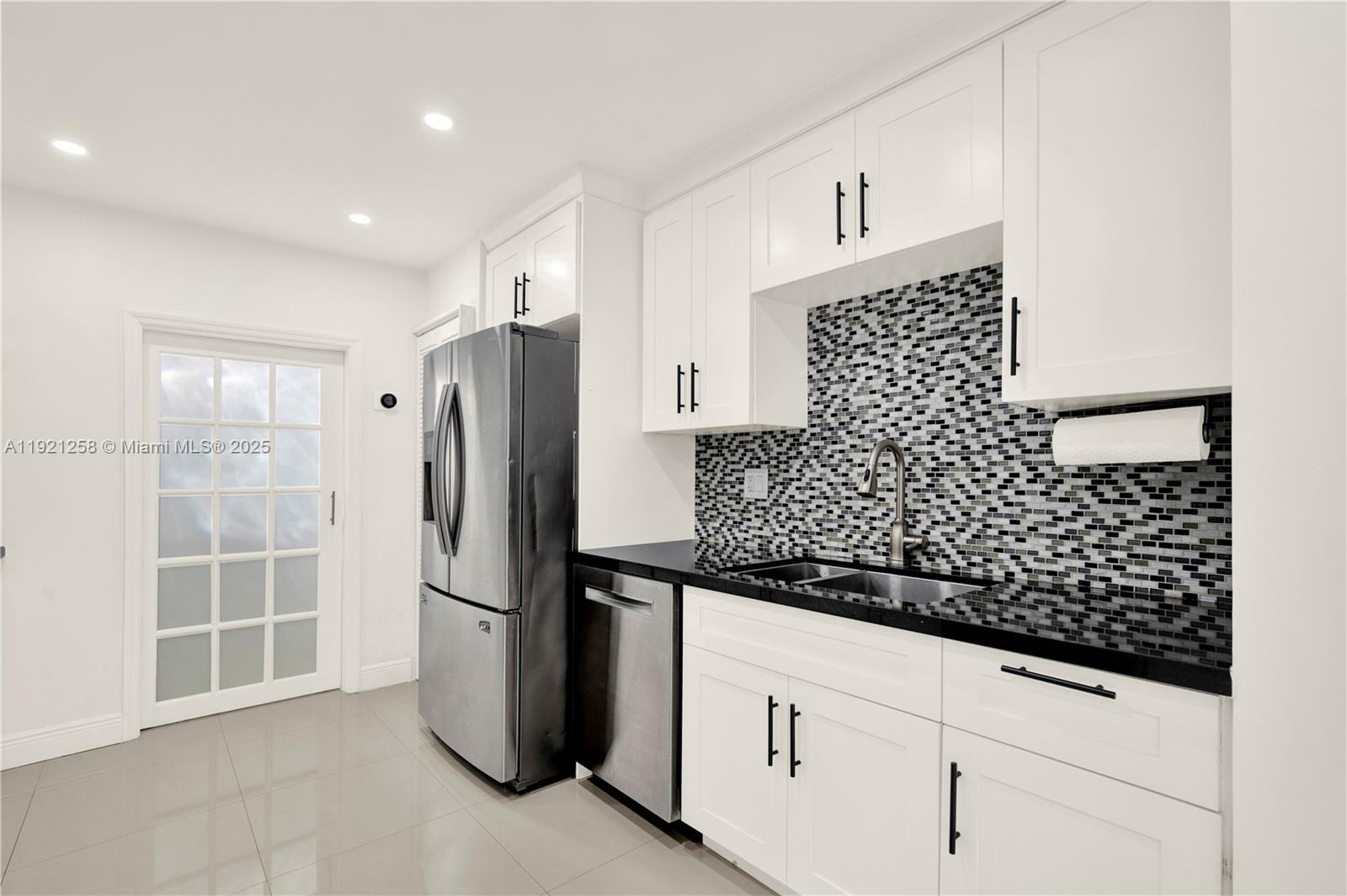 LOS ROBLES - Residential Lease