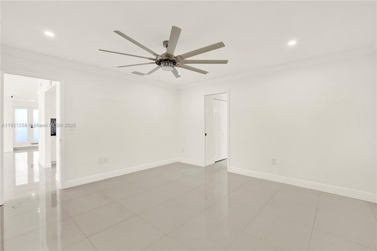 LOS ROBLES - Residential Lease