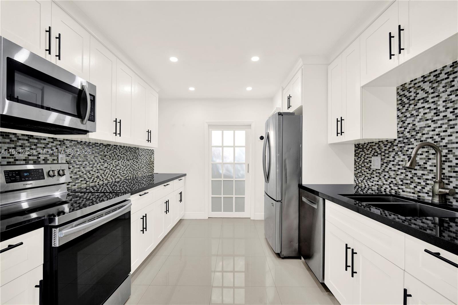 LOS ROBLES - Residential Lease