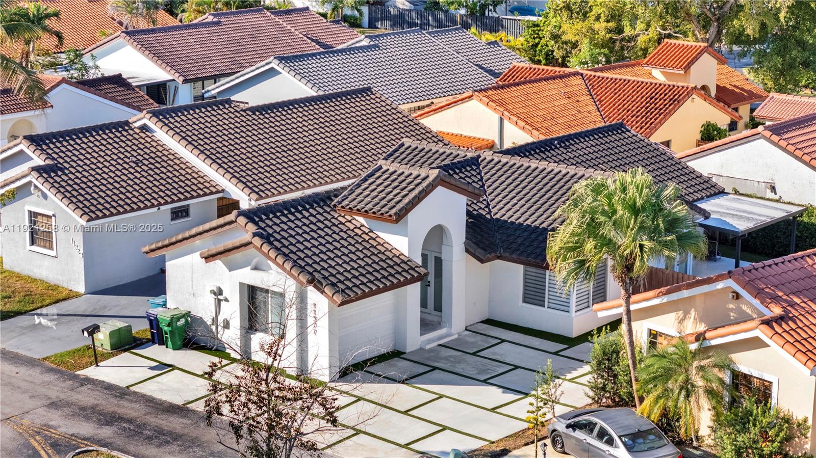 LOS ROBLES - Residential Lease