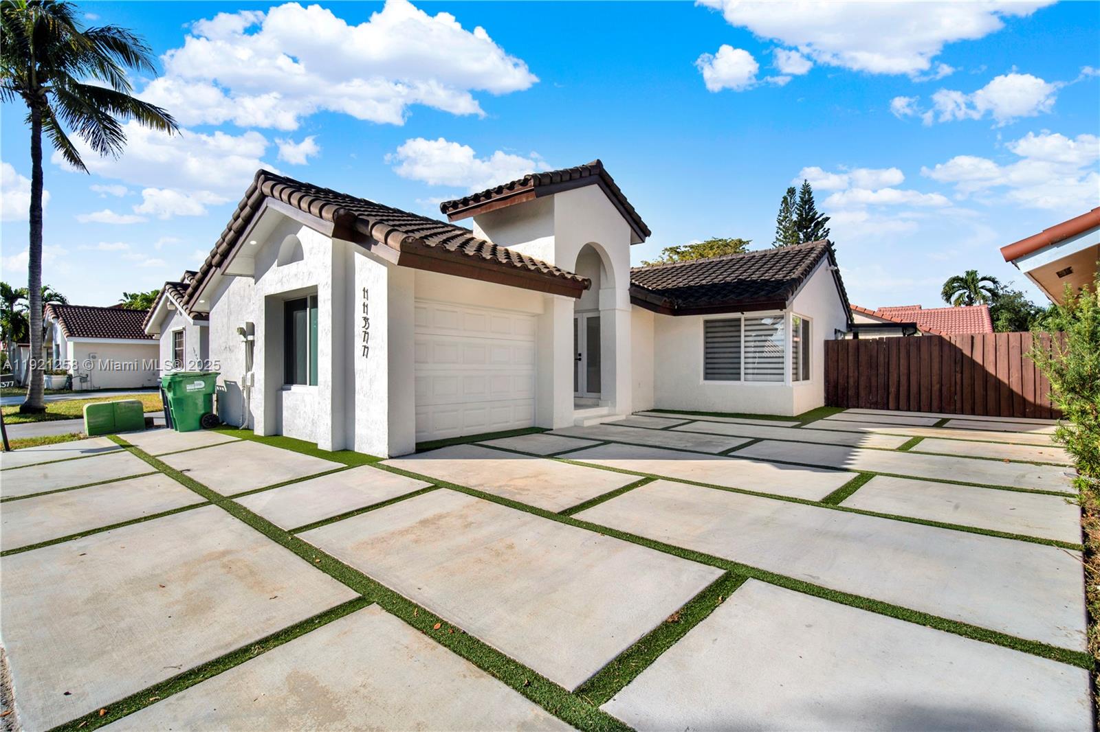 11377 SW 74th St 11377