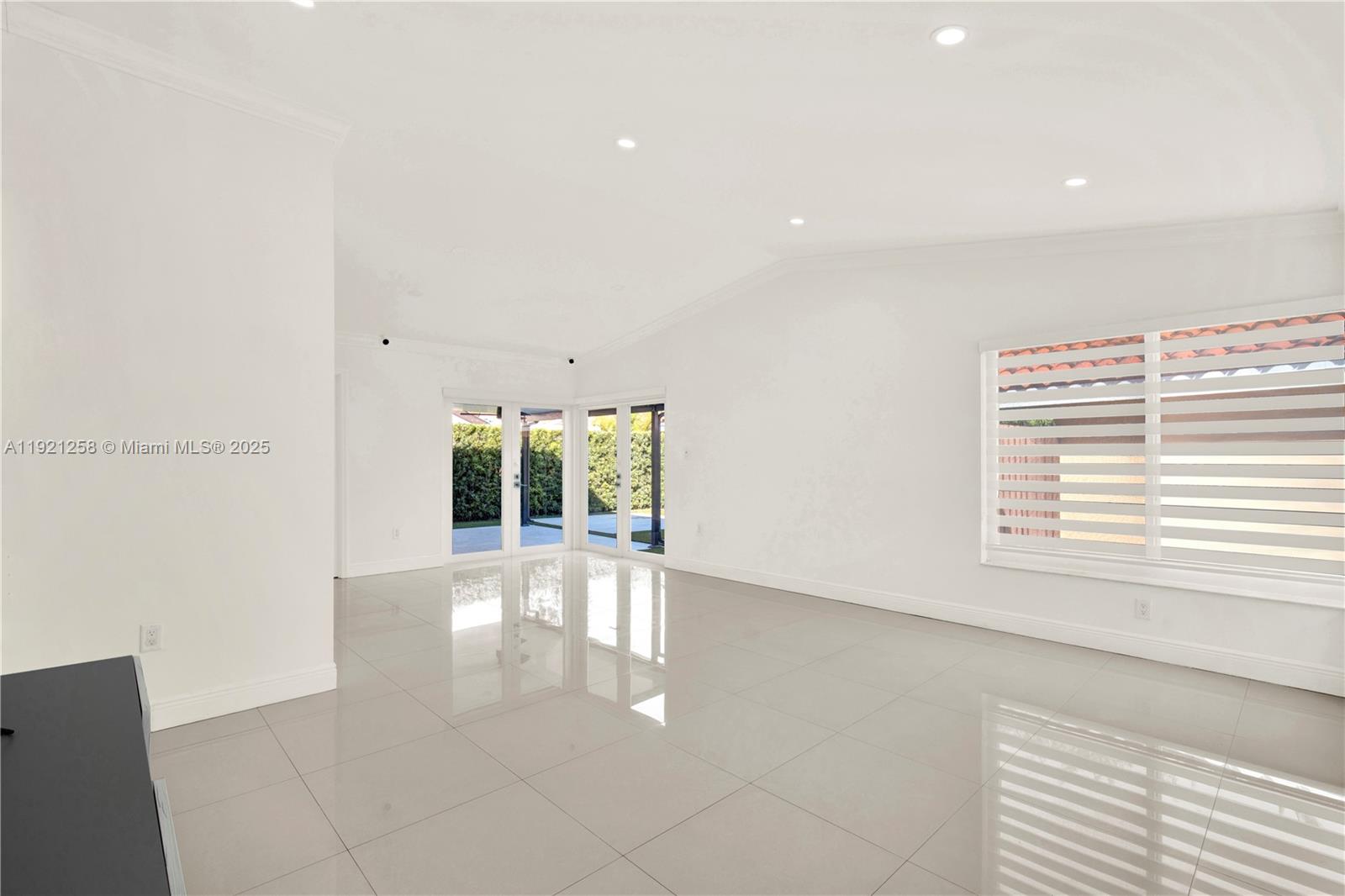 11377 SW 74th St 11377