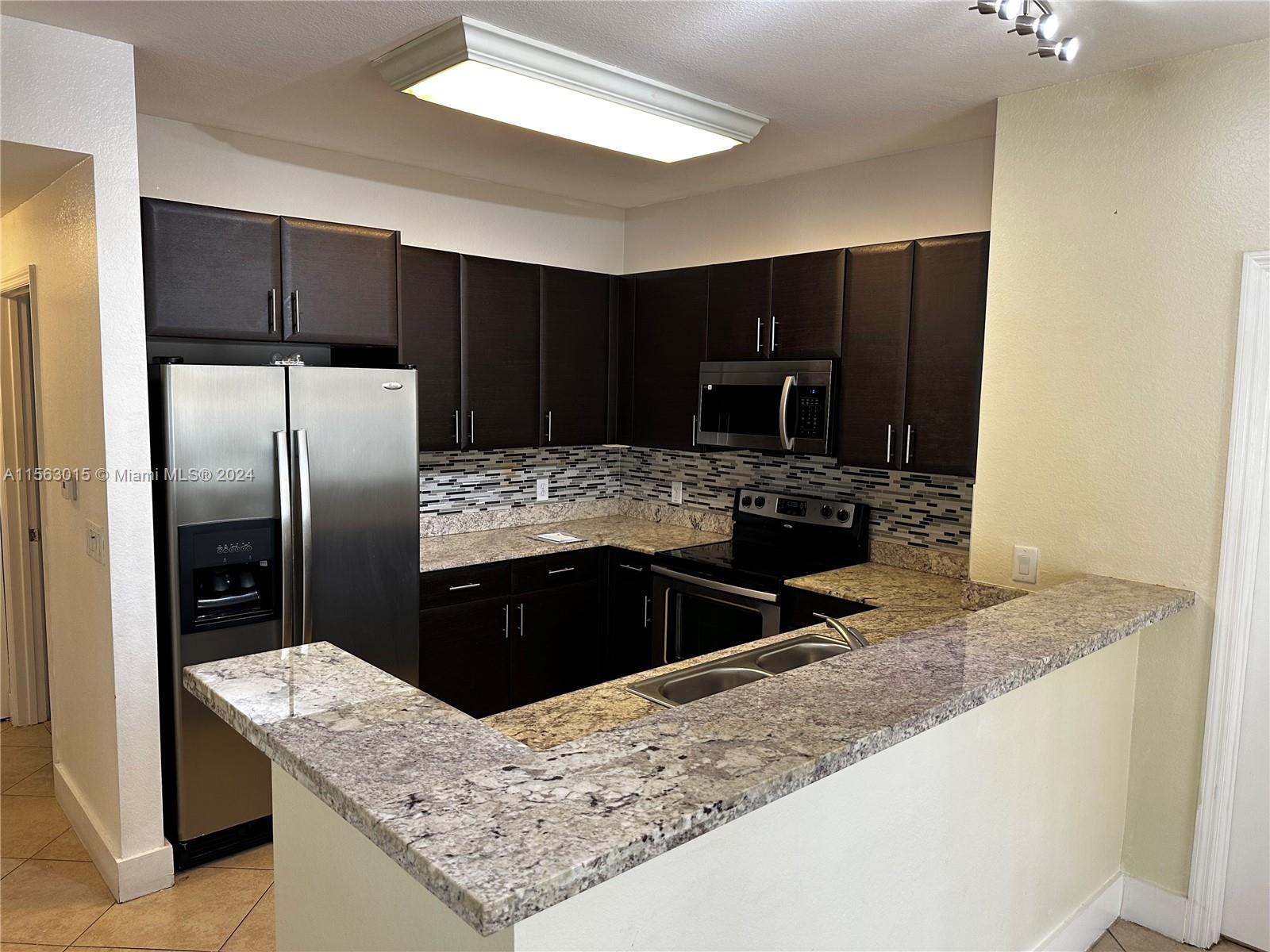 HIGHLAND PARK VILLAGE CON - Residential