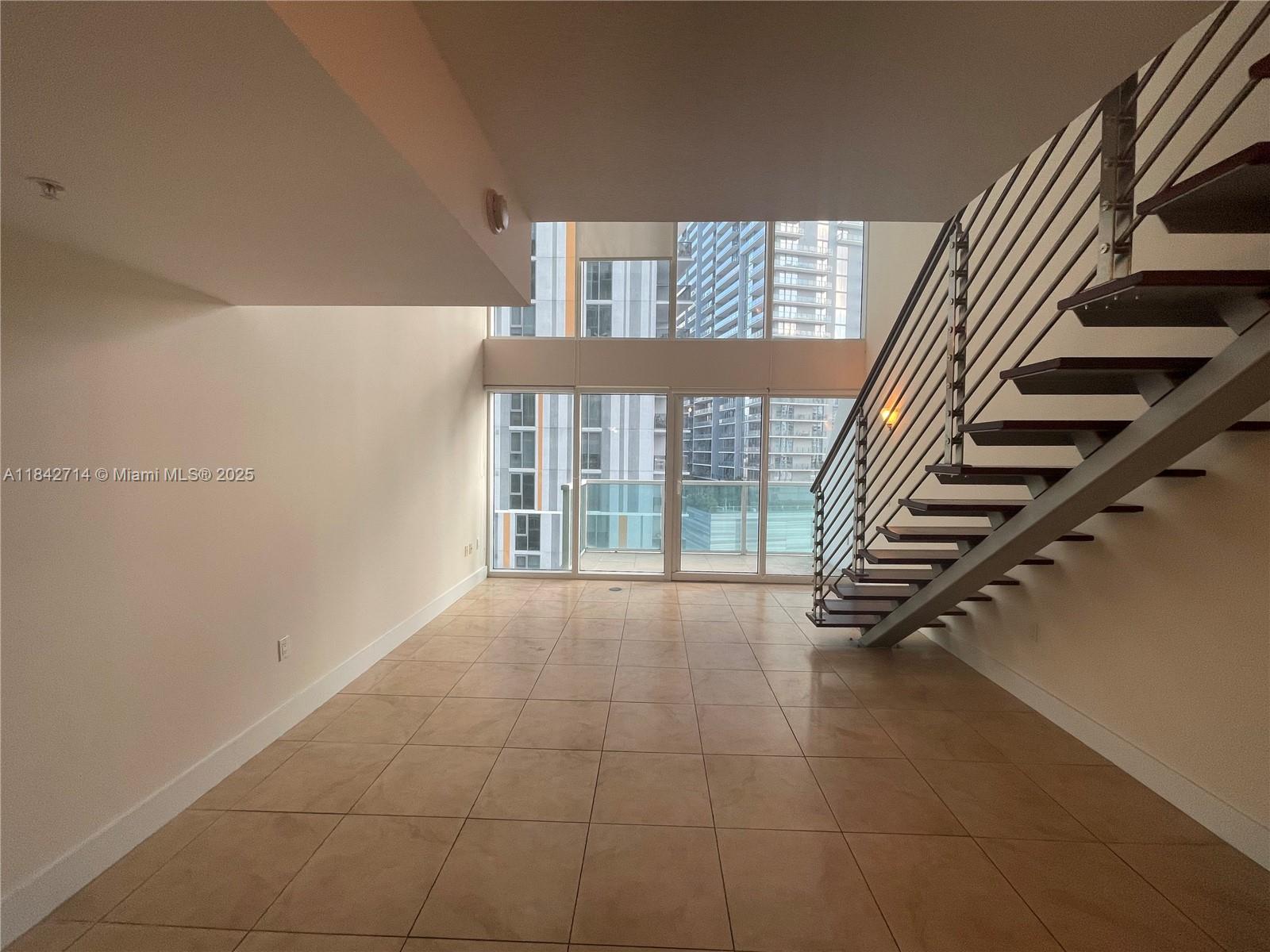 41 SE 5th St 1114