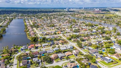 Tiny photo for 11641 NW 42nd St, Sunrise, FL 33323 (MLS # A12023086)