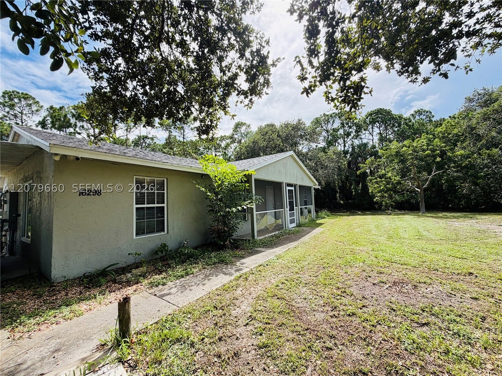 Photo of 16298 N 90th St N, Loxahatchee, FL 33470 (MLS # A12079660)