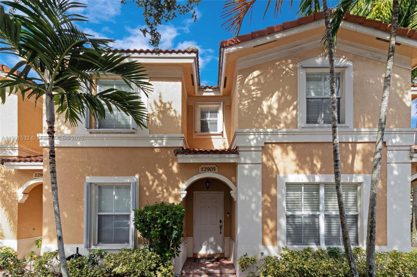 MELROSE POINT - Residential Lease