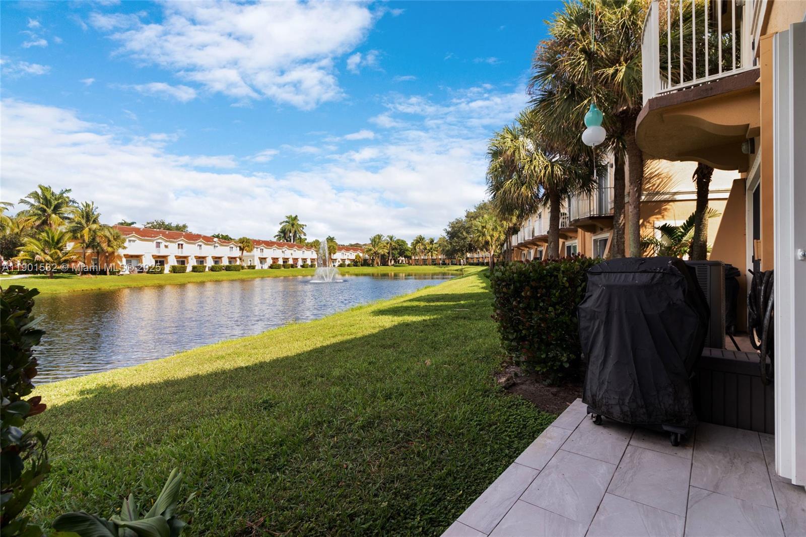 MELROSE POINT - Residential Lease