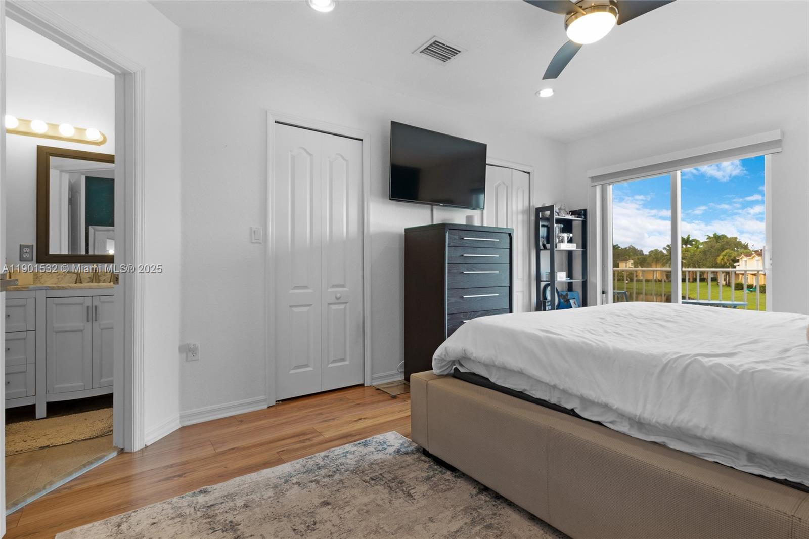 MELROSE POINT - Residential Lease