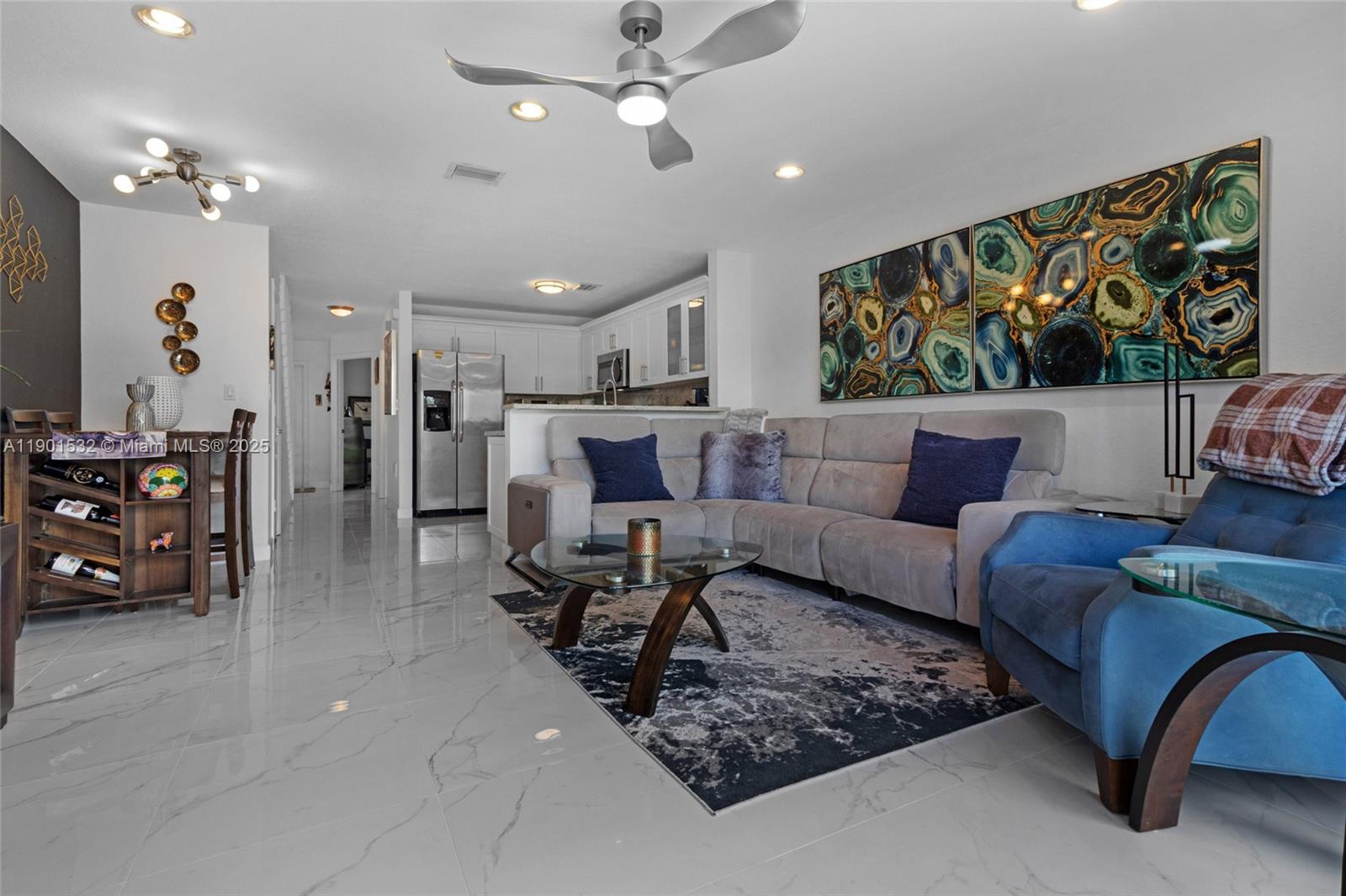 MELROSE POINT - Residential Lease