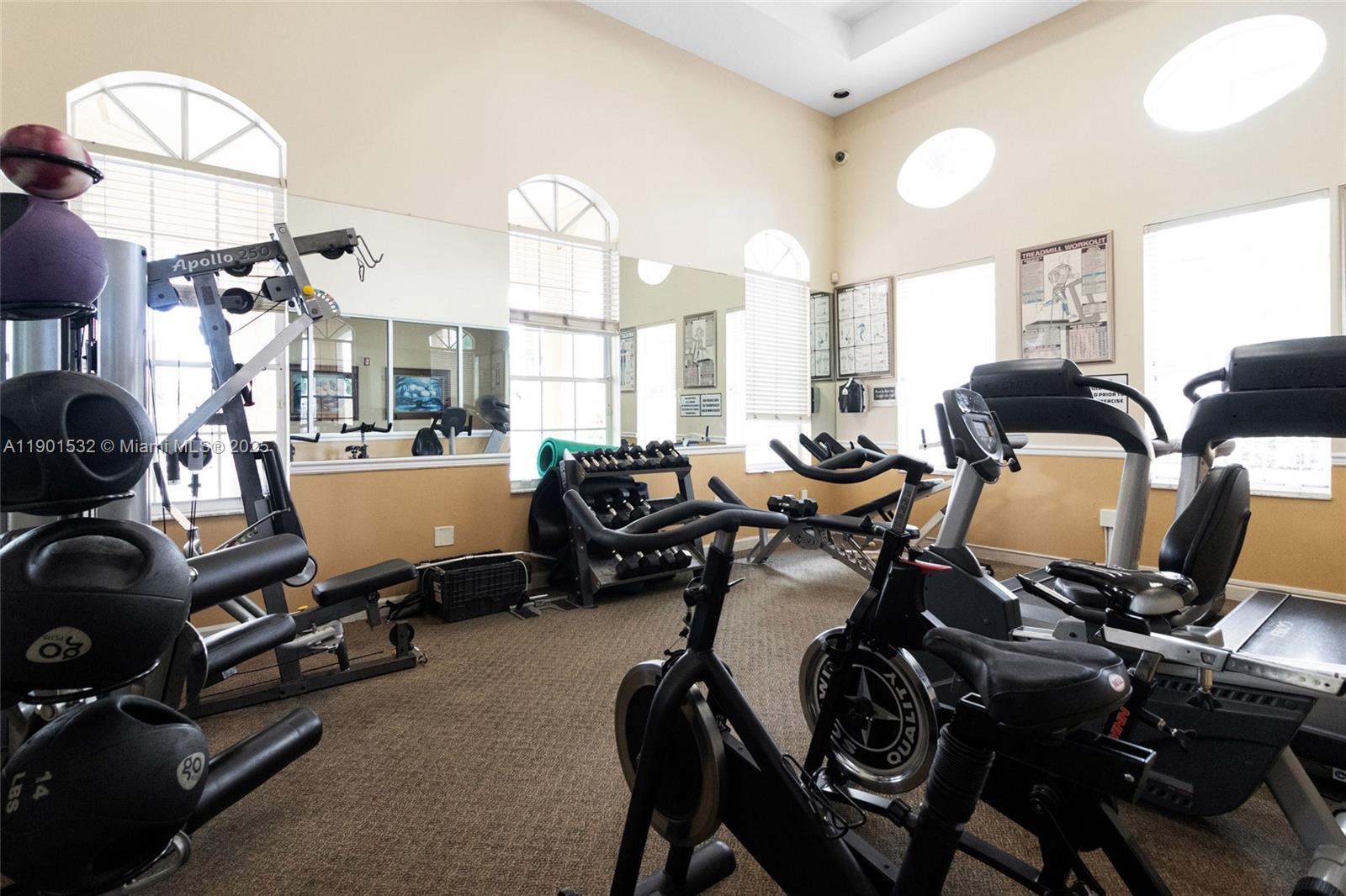 MELROSE POINT - Residential Lease