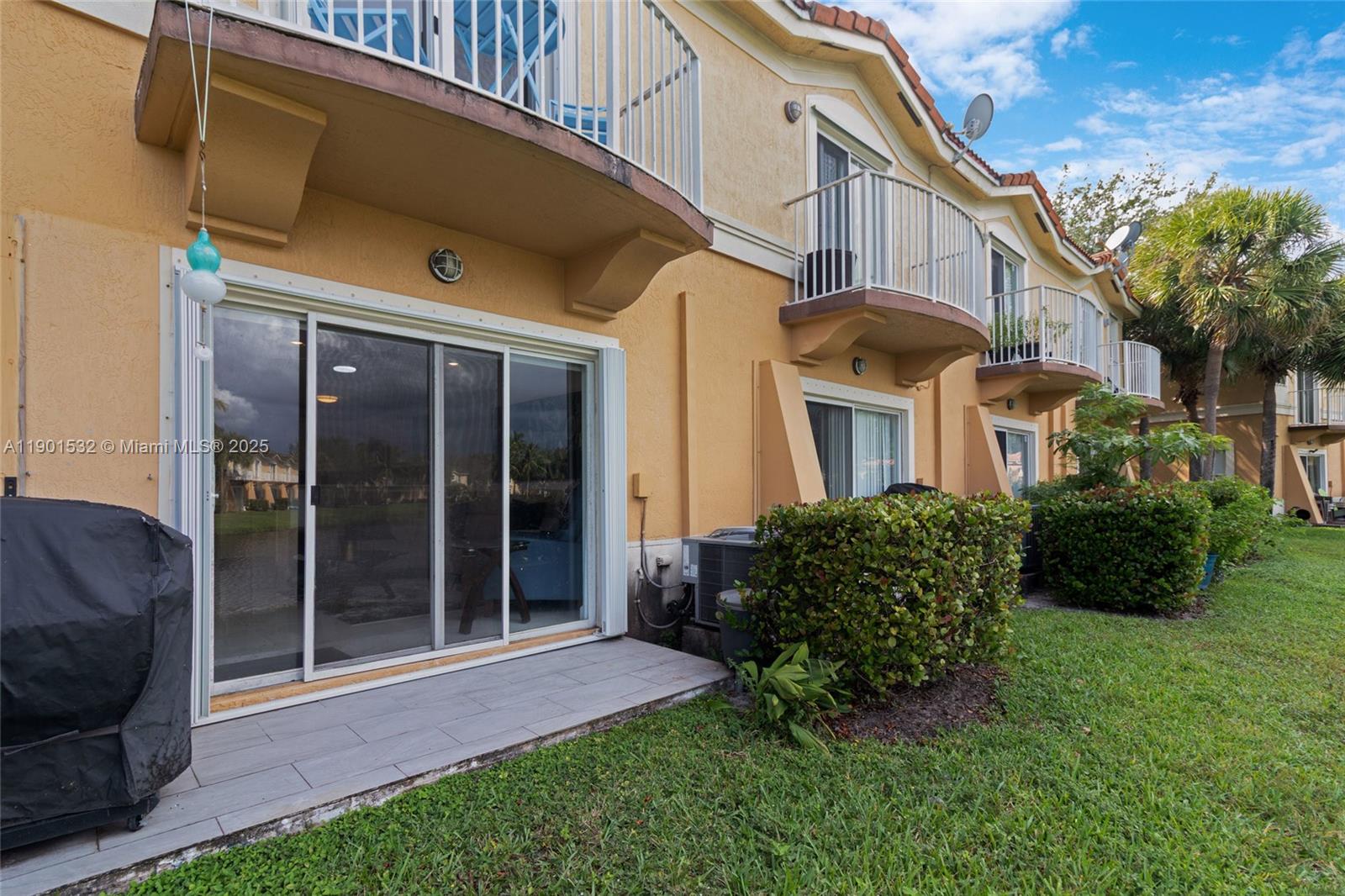 MELROSE POINT - Residential Lease