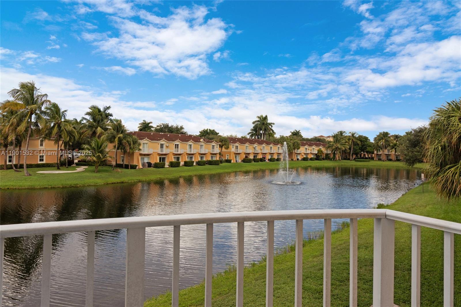 MELROSE POINT - Residential Lease