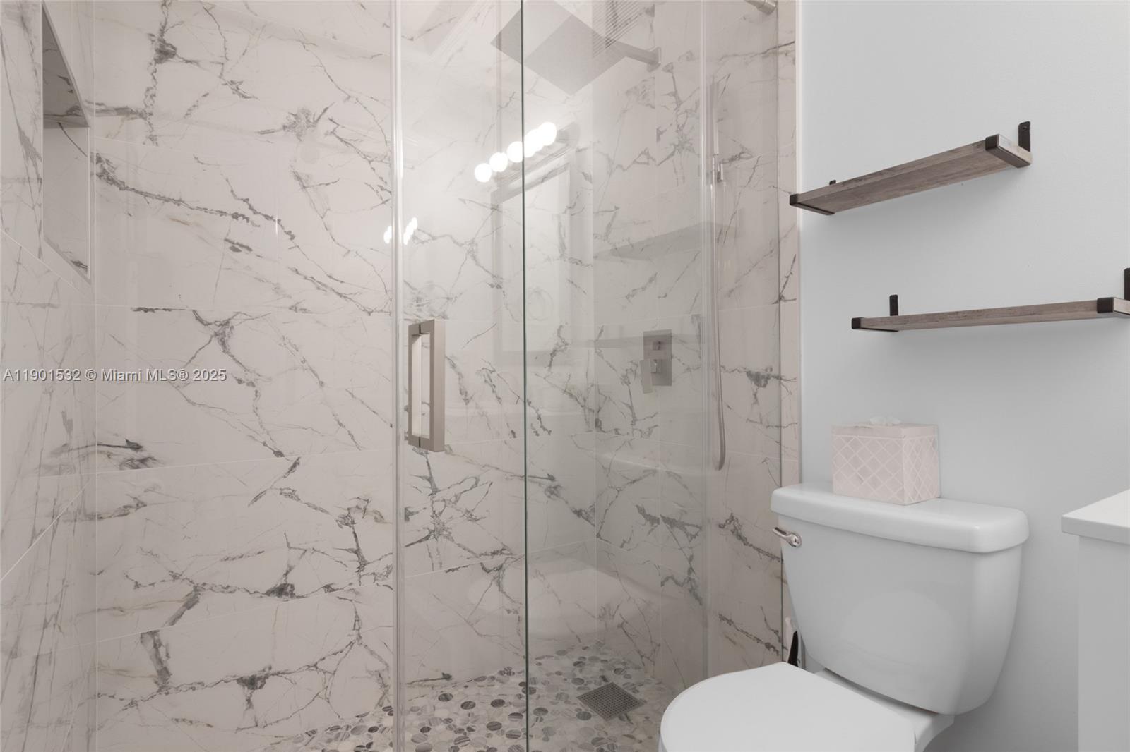 MELROSE POINT - Residential Lease