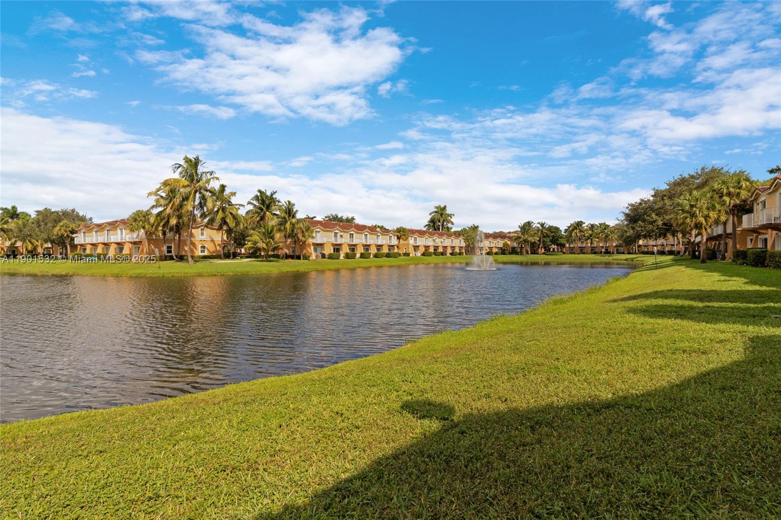 MELROSE POINT - Residential Lease