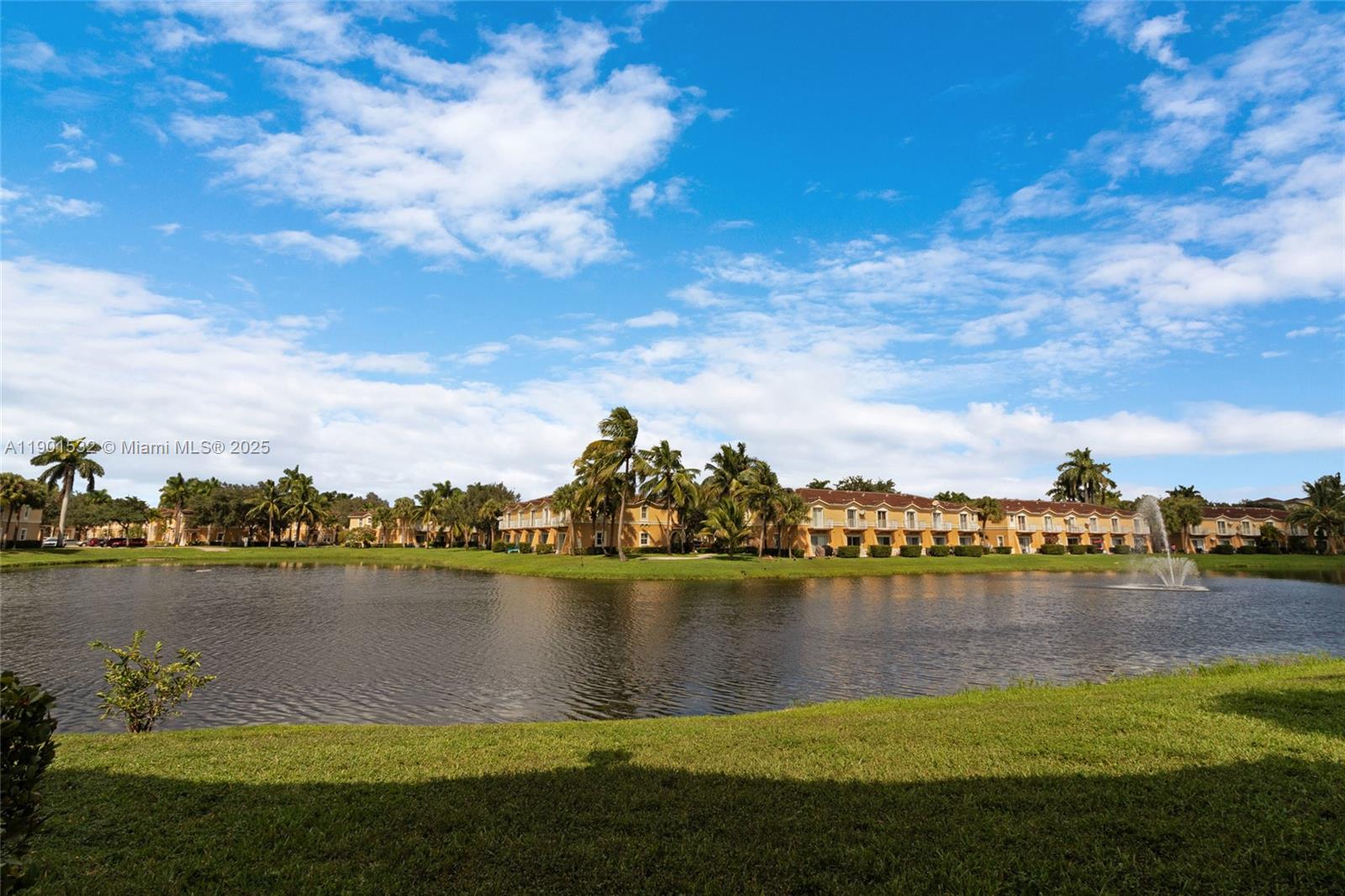 MELROSE POINT - Residential Lease