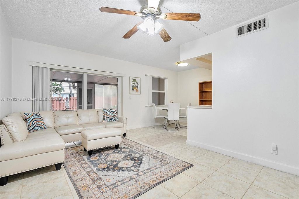 Photo of 6668 SW 41st Pl #29, Davie, FL 33314 (MLS # A11778276)