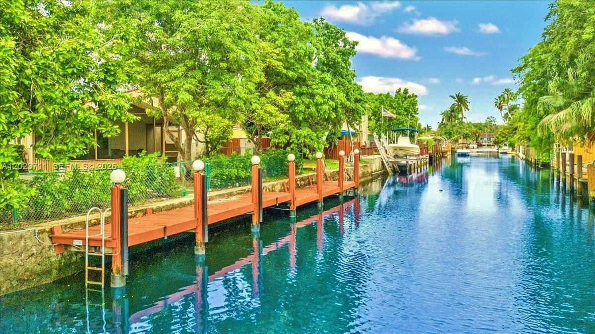 HOLLYWOOD ISLES ADD - Residential Lease