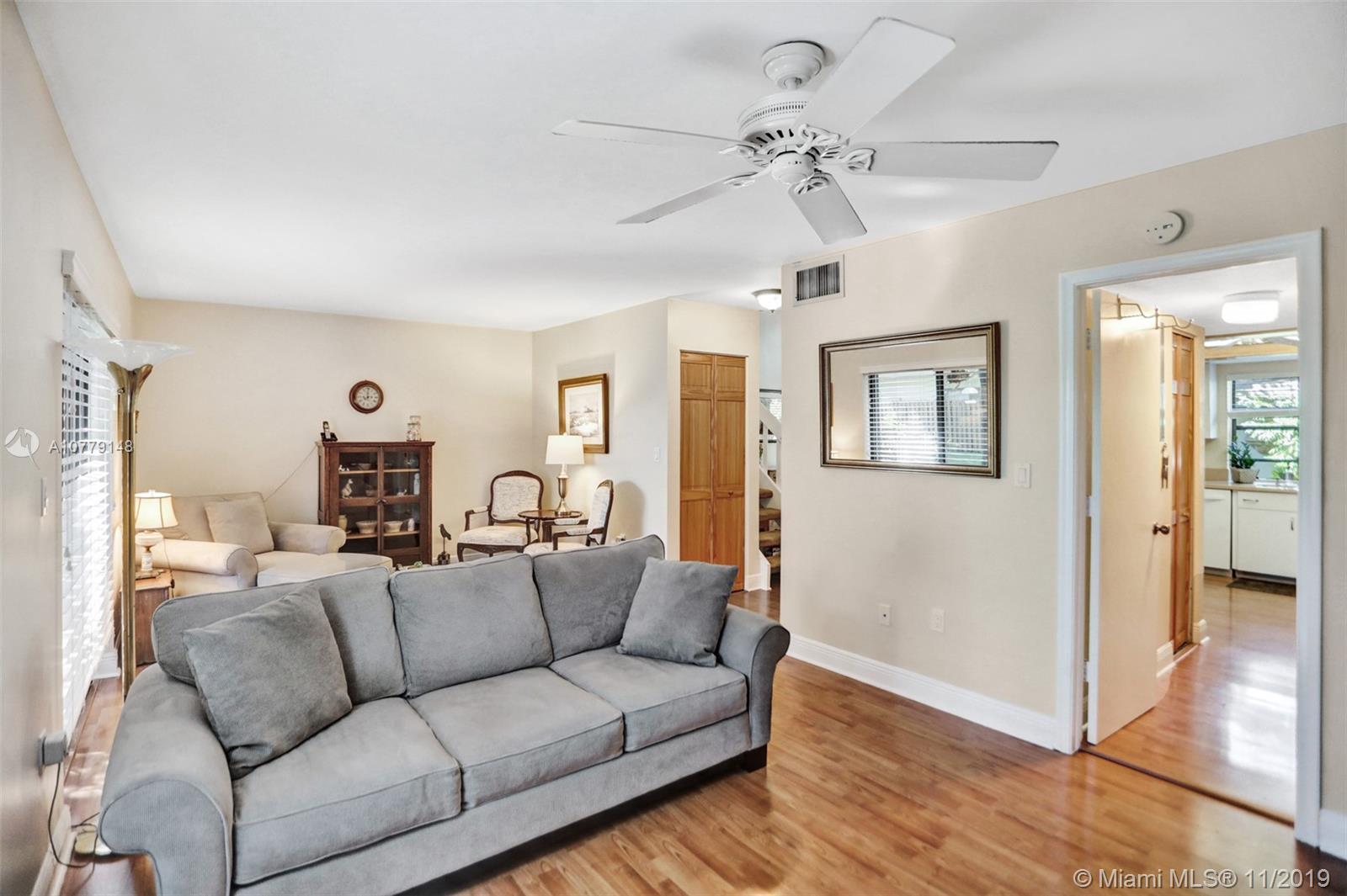 SABAL CHASE SEC 6 - Residential