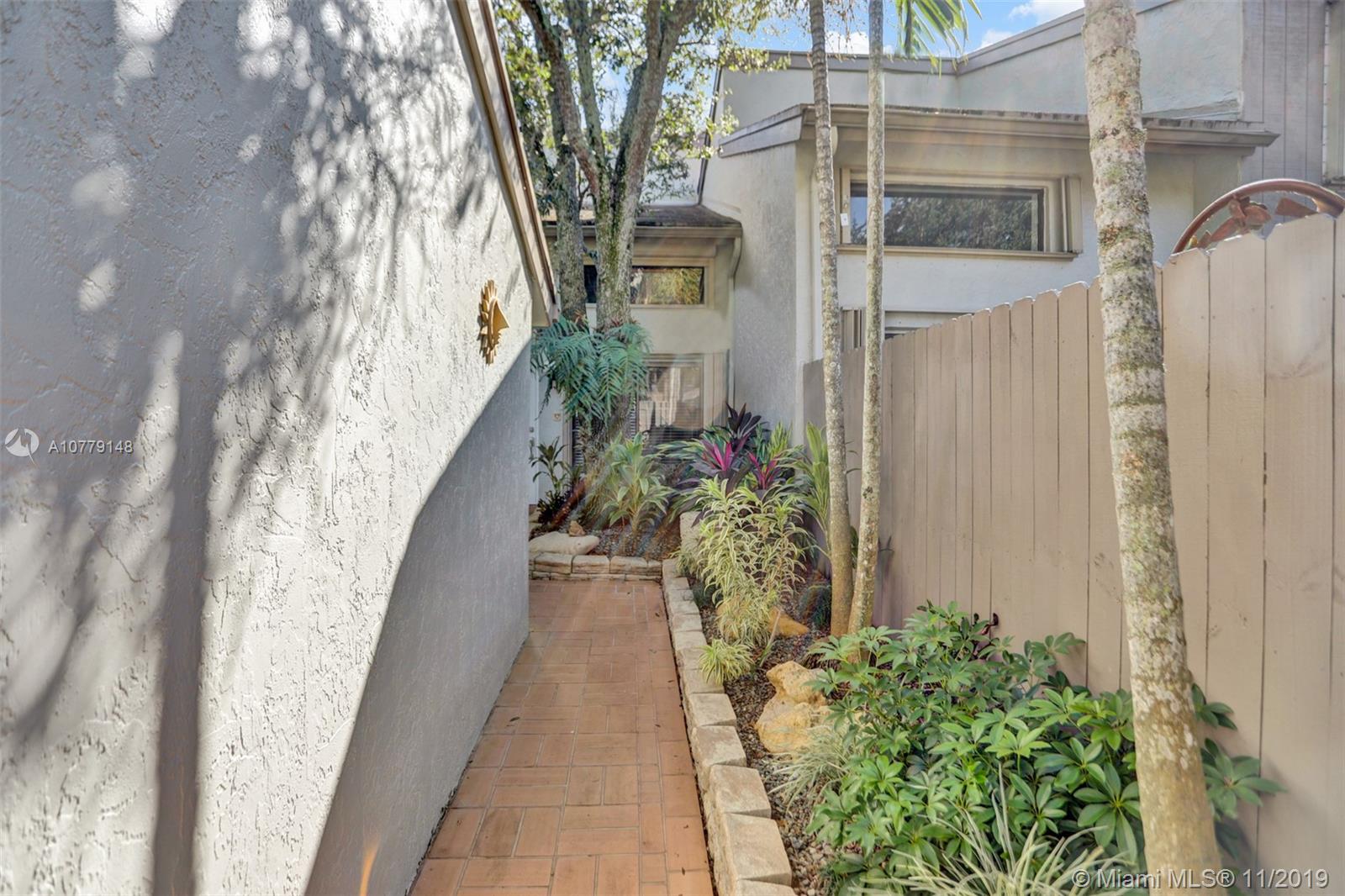 SABAL CHASE SEC 6 - Residential