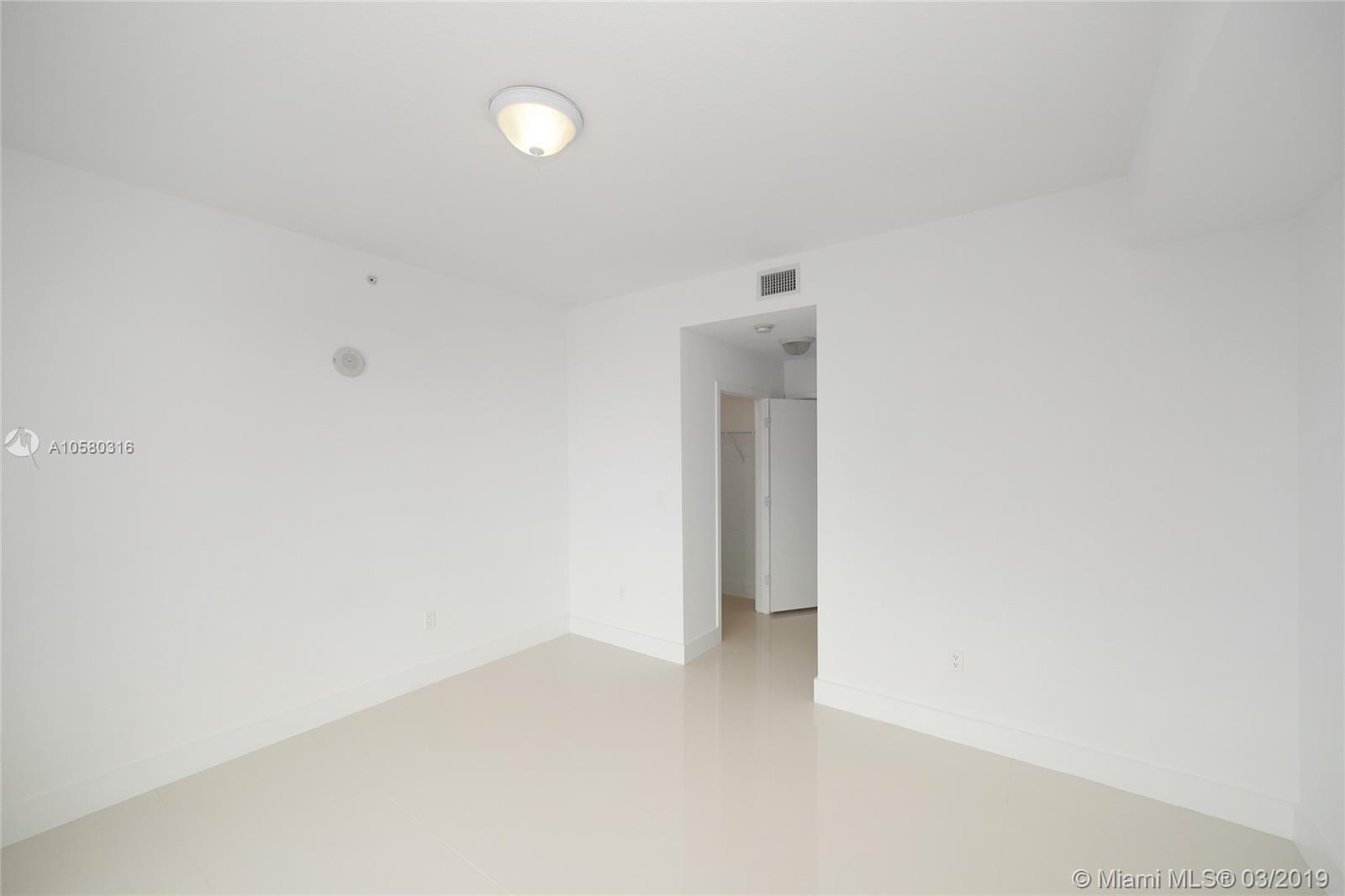 THE AXIS ON BRICKELL II C - Residential Lease