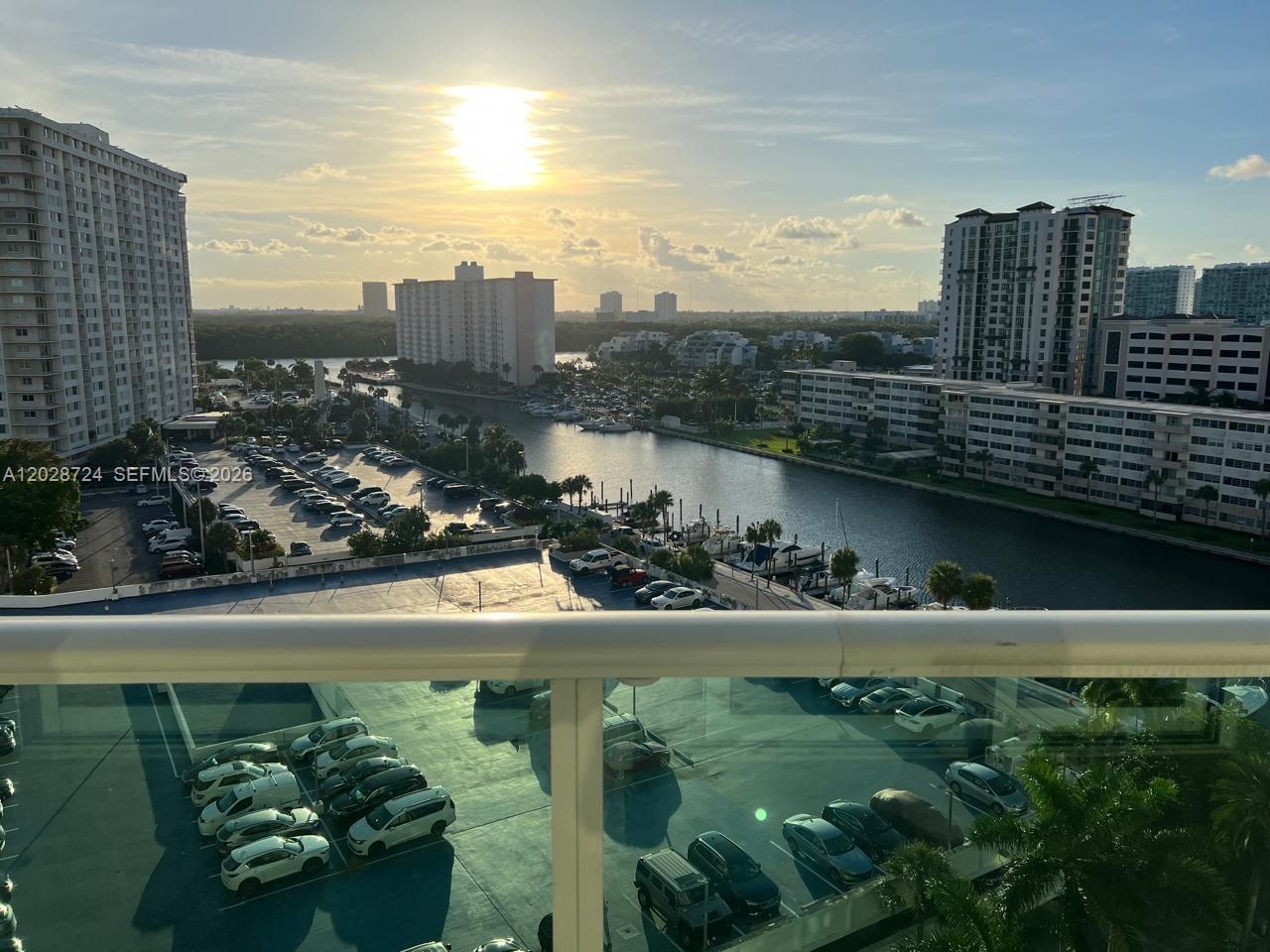100 Bayview Dr 1102