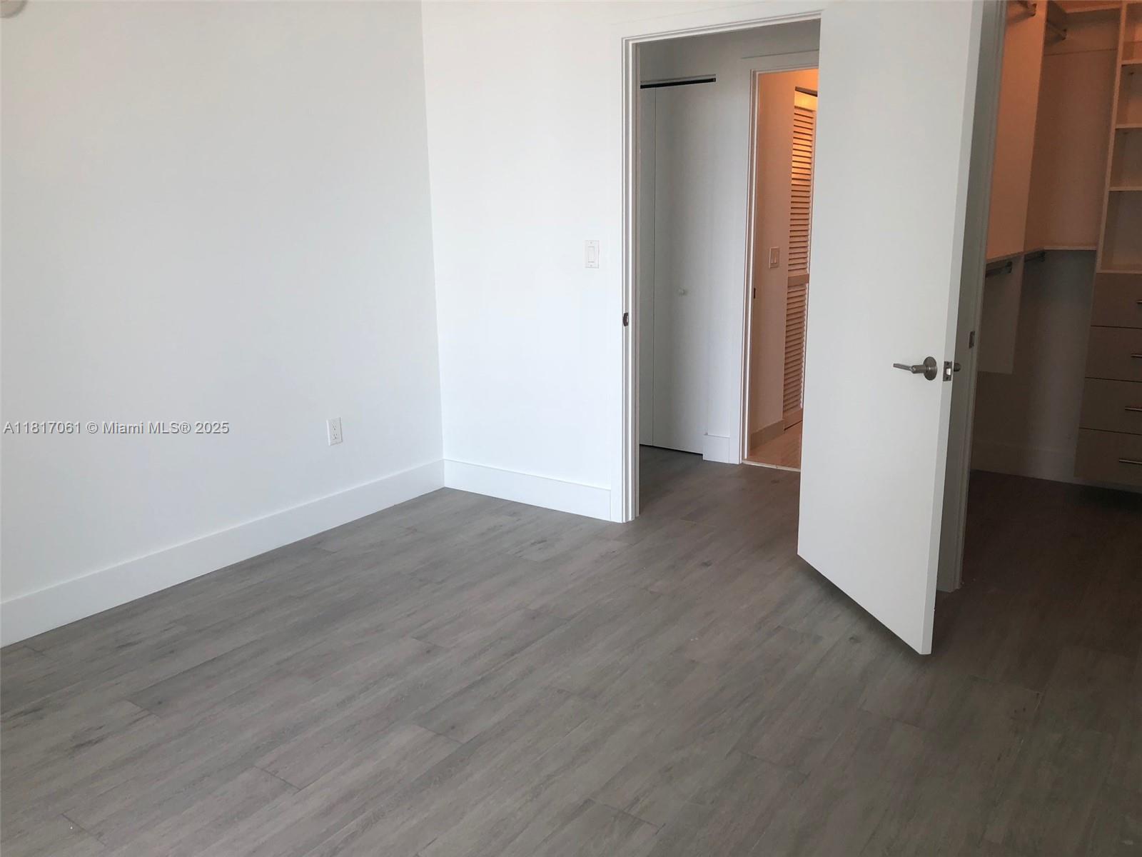 THE AXIS ON BRICKELL COND - Residential Lease