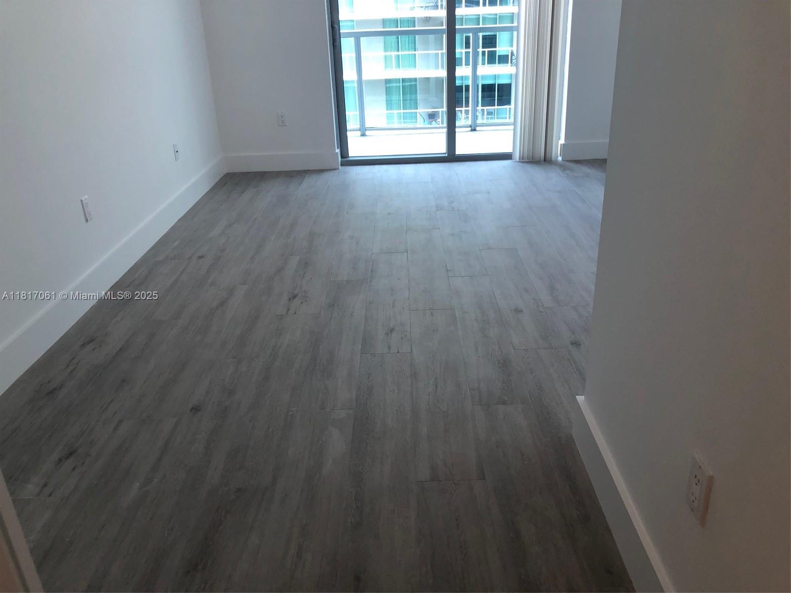 THE AXIS ON BRICKELL COND - Residential Lease