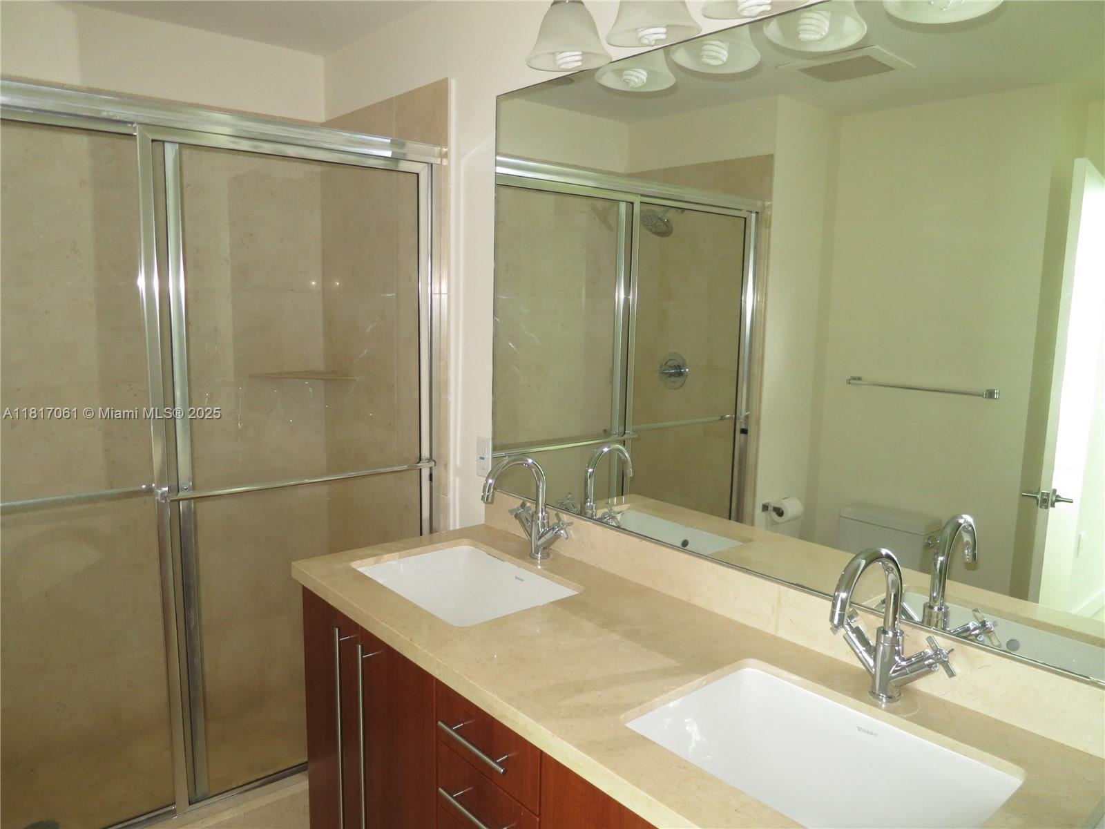 THE AXIS ON BRICKELL COND - Residential Lease