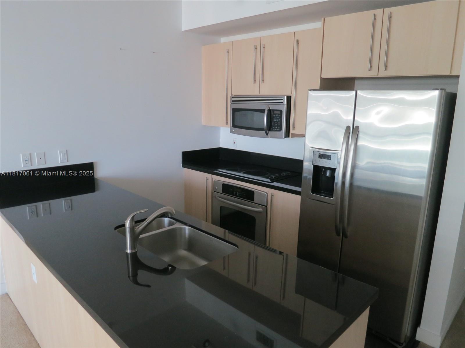 THE AXIS ON BRICKELL COND - Residential Lease