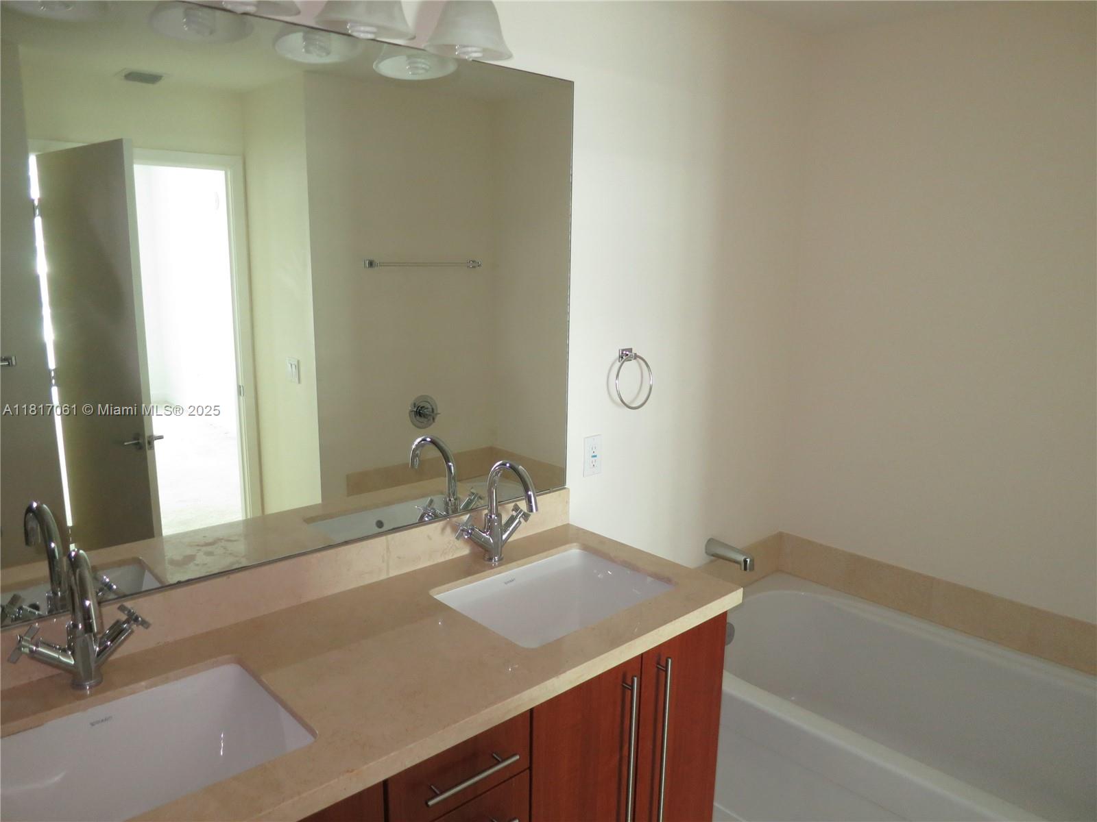 THE AXIS ON BRICKELL COND - Residential Lease