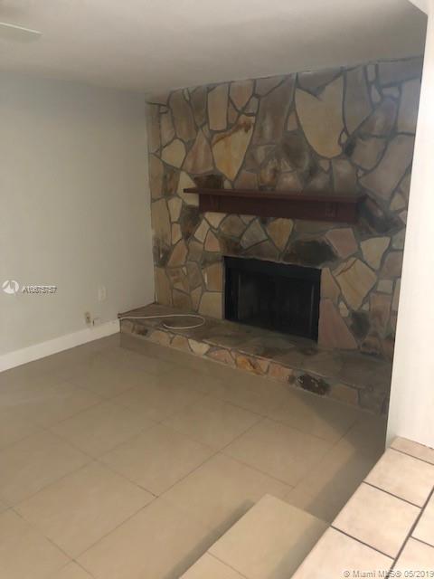 COLLIER MANOR - Residential