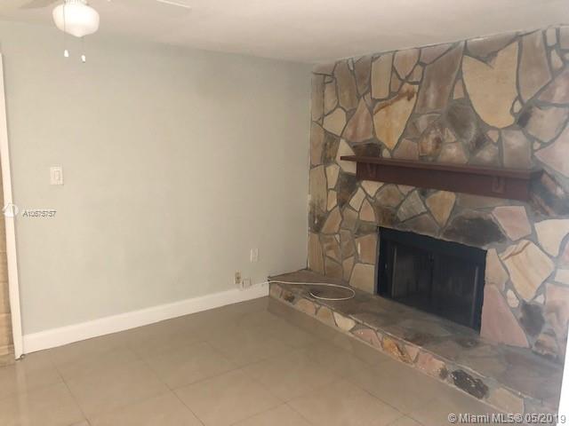 COLLIER MANOR - Residential