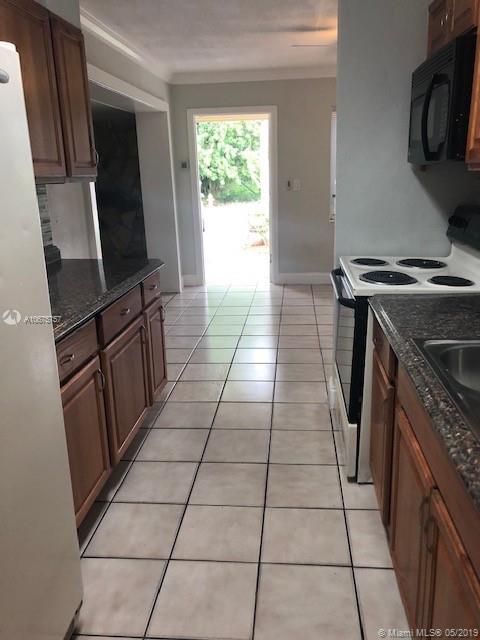 COLLIER MANOR - Residential