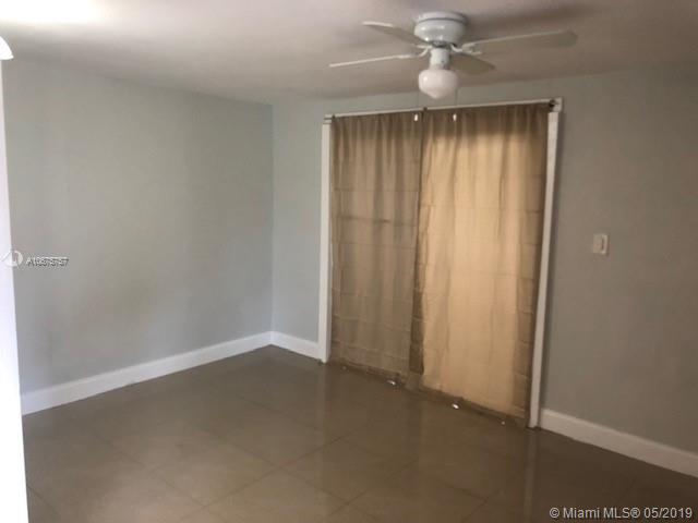 COLLIER MANOR - Residential