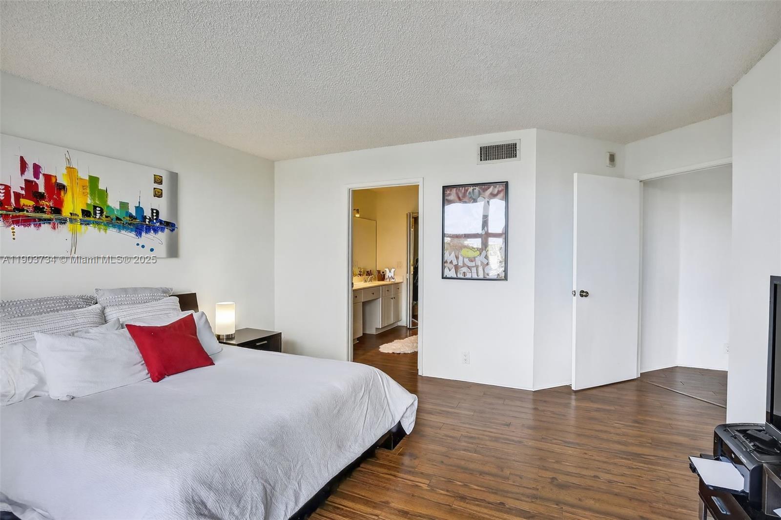 MYSTIC POINTE TOWER 600 C - Residential Lease