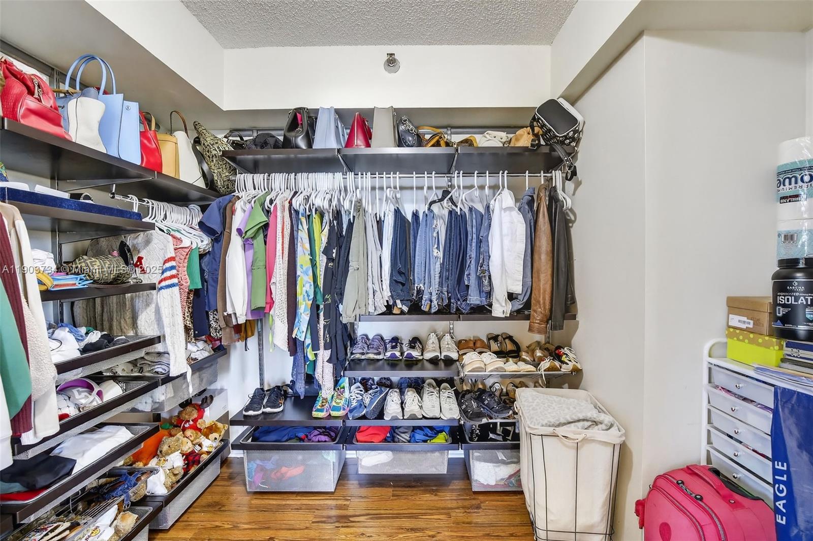 MYSTIC POINTE TOWER 600 C - Residential Lease