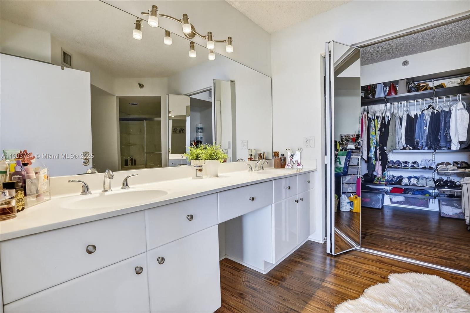 MYSTIC POINTE TOWER 600 C - Residential Lease