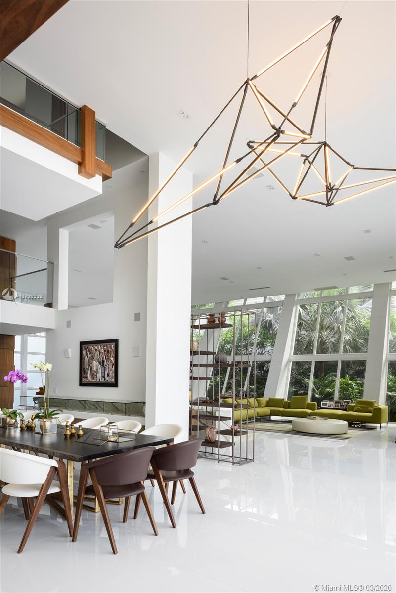 GOLDEN BEACH SEC E - Residential