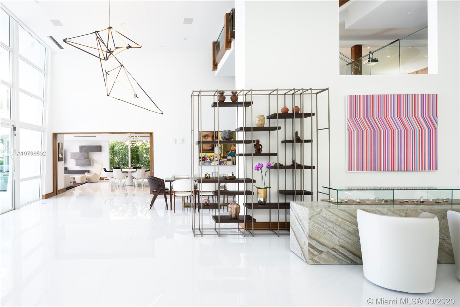 GOLDEN BEACH SEC E - Residential