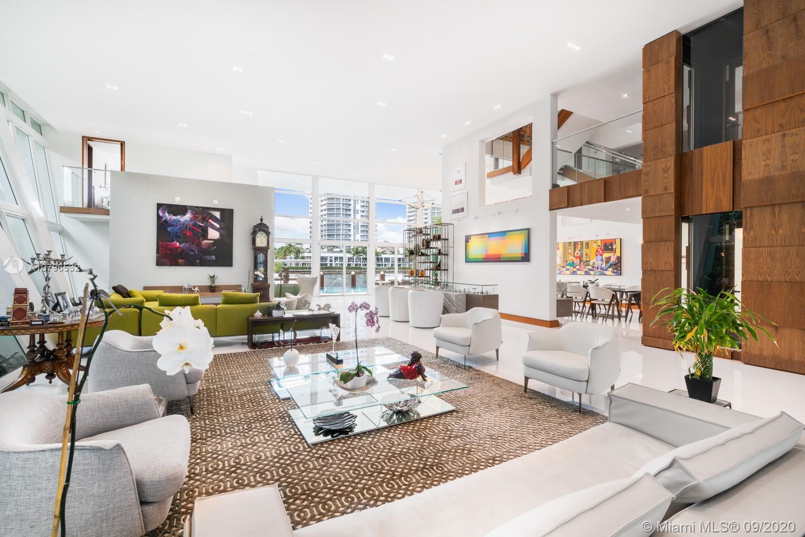 GOLDEN BEACH SEC E - Residential