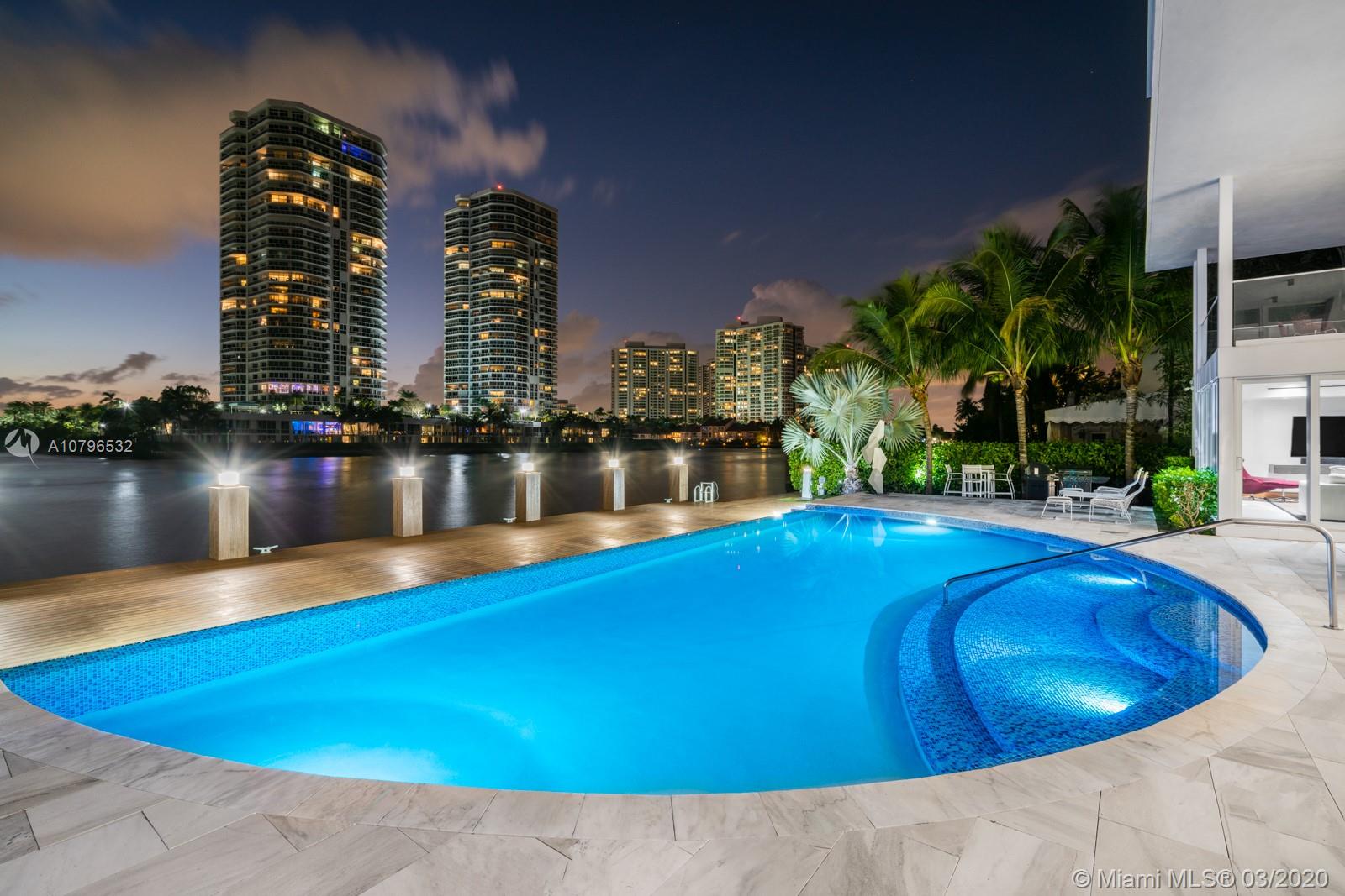 GOLDEN BEACH SEC E - Residential