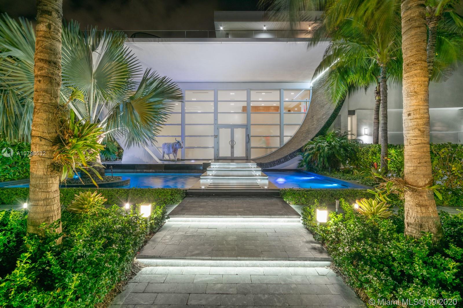 GOLDEN BEACH SEC E - Residential